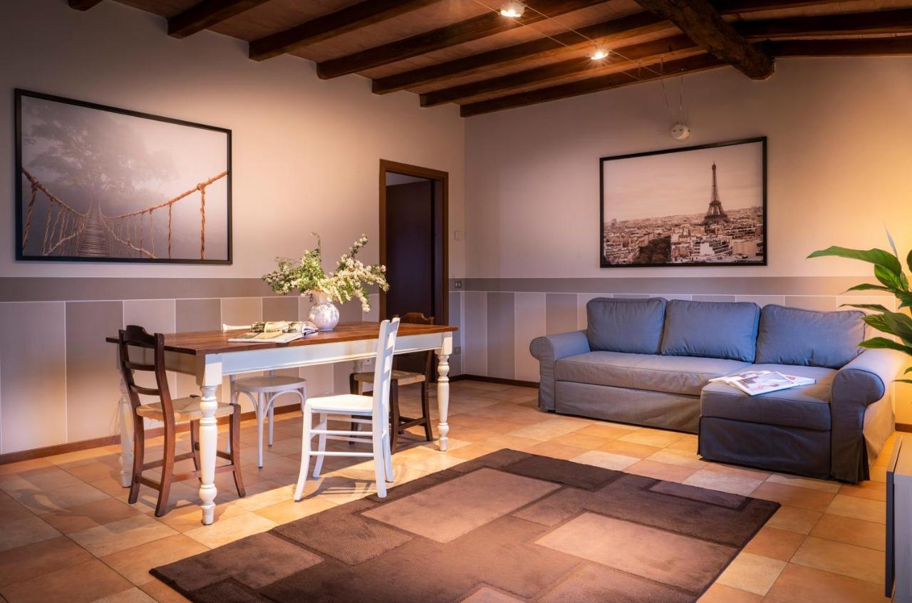 Borgo Zelata Aparthotel Bereguardo Екстериор снимка