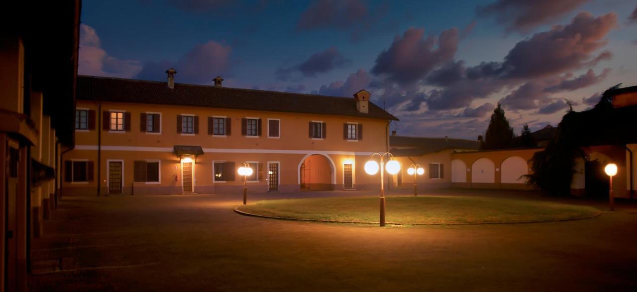 Borgo Zelata Aparthotel Bereguardo Екстериор снимка